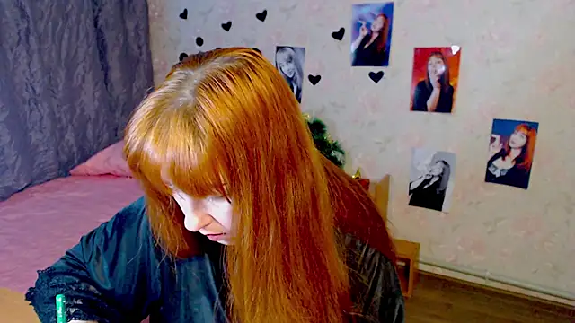 Snapshot of JillStevens chatting on 02-07-25, 08:53 JillStevens online show from 02-07-25, 08:53