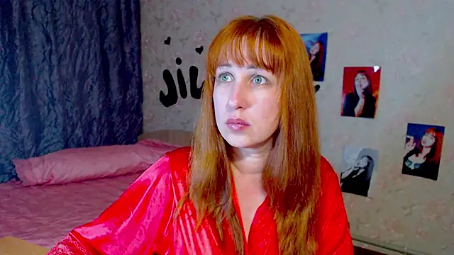 Snapshot of JillStevens chatting on 02-09-25, 01:22 JillStevens online show from 02-09-25, 01:22