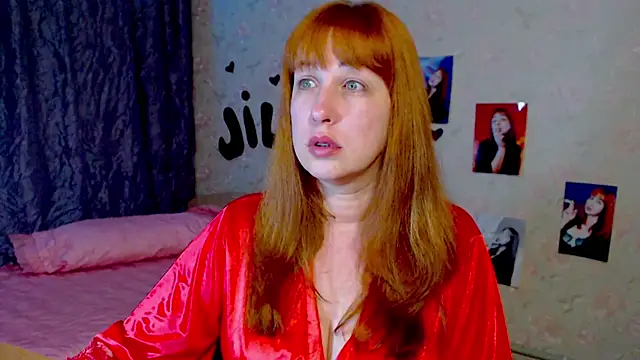 Snapshot of JillStevens chatting on 02-09-25, 06:37 JillStevens online show from 02-09-25, 06:37