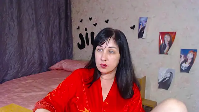 Snapshot of JillStevens chatting on 09-11-25, 04:01 JillStevens online show from 09-11-25, 04:01