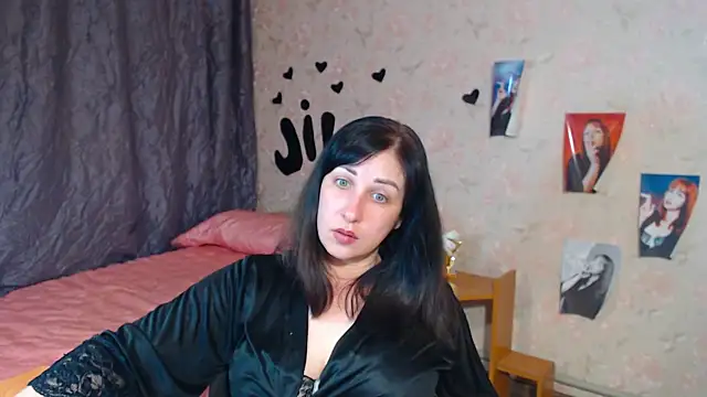 Snapshot of JillStevens chatting on 09-11-25, 06:41 JillStevens online show from 09-11-25, 06:41