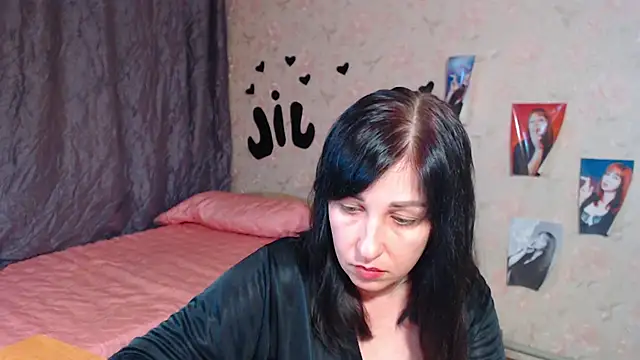 Snapshot of JillStevens chatting on 09-12-25, 07:03 JillStevens online show from 09-12-25, 07:03