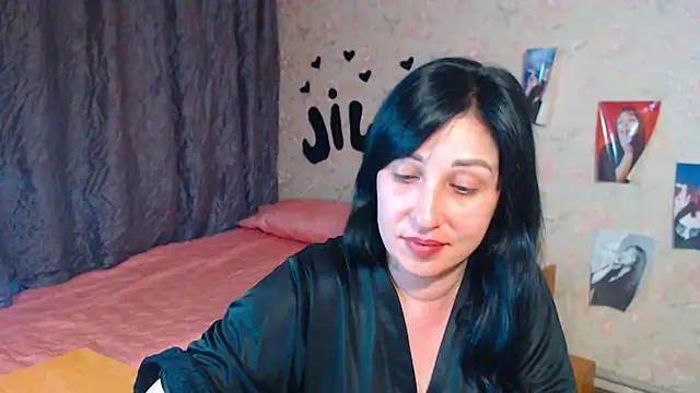 Snapshot of JillStevens chatting on 09-21-25, 05:47 JillStevens online show from 09-21-25, 05:47