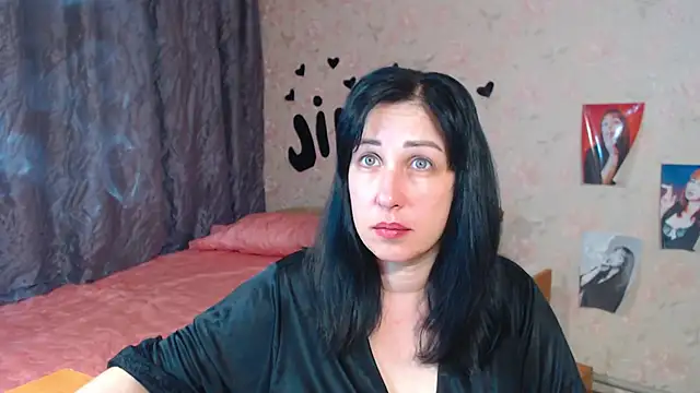 Snapshot of JillStevens chatting on 10-02-25, 07:10 JillStevens online show from 10-02-25, 07:10