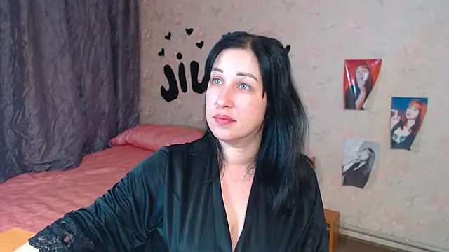 Snapshot of JillStevens chatting on 10-14-25, 03:18 JillStevens online show from 10-14-25, 03:18
