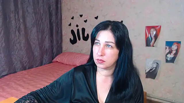 JillStevens online show from 11-05-25, 04:01