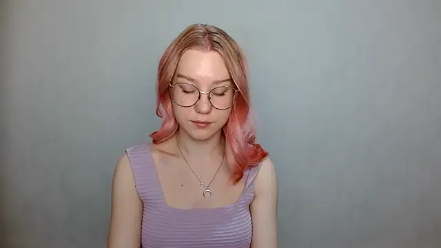 Snapshot of cindi_hot chatting on 12-06-24, 01:22 cindi hot online show from 12-06-24, 01:22