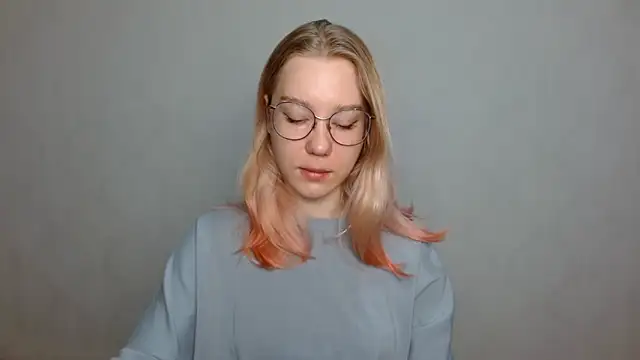 Snapshot of cindi_hot chatting on 01-08-25, 07:55 cindi hot online show from 01-08-25, 07:55