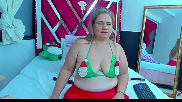 AnyelaGitanaMature online show from 12-24-24, 04:00