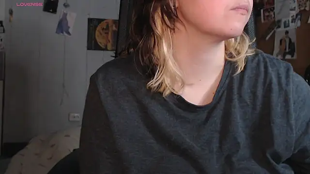 Snapshot of Saya_sweet chatting on 03-09-26, 10:03 Saya sweet online show from 03-09-26, 10:03