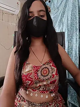 Snapshot of Parinaaz18 chatting on 06-23-26, 04:43 Parinaaz18 online show from 06-23-26, 04:43