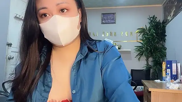 Bamboo Swetie online show from 12-17-24, 12:01