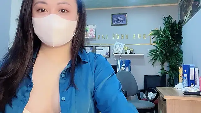 Bamboo Swetie online show from 12-22-24, 04:50