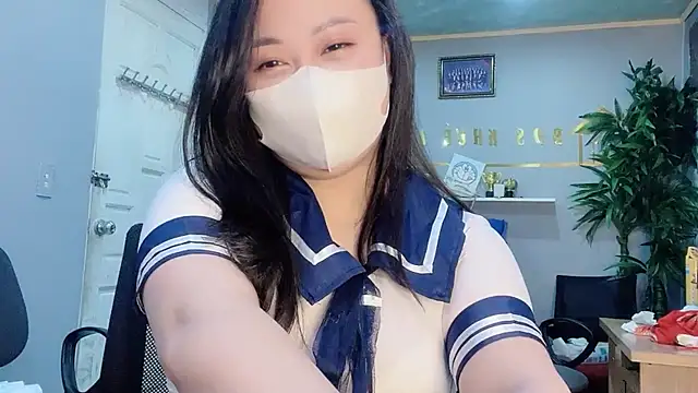 Bamboo Swetie online show from 12-23-24, 03:23