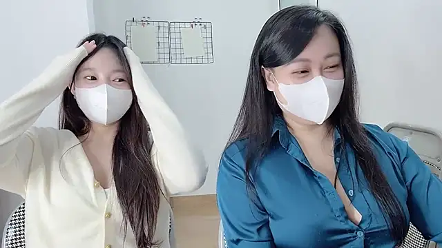 Snapshot of Bamboo_Swetie chatting on 01-12-26, 04:01 Bamboo Swetie online show from 01-12-26, 04:01