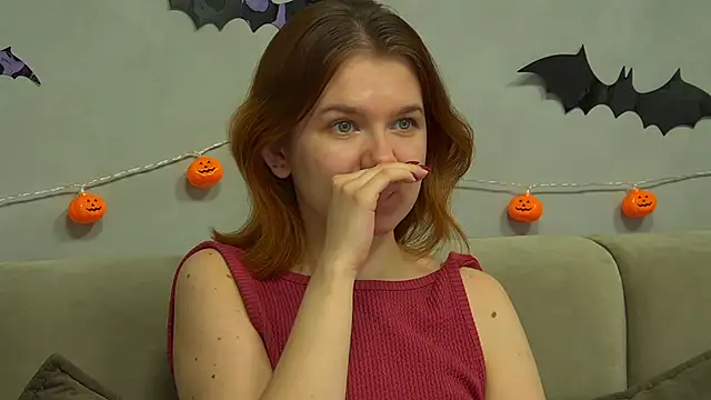 LessySmith online show from 11-03-25, 04:36