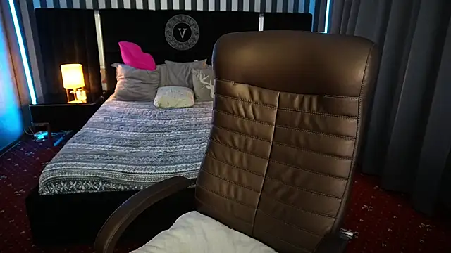 Snapshot of Lexi_Si chatting on 01-16-25, 04:28 Lexi Si online show from 01-16-25, 04:28