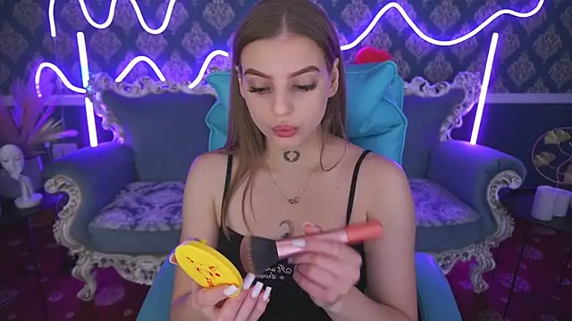 Snapshot of Lexi_Si chatting on 03-18-25, 08:26 Lexi Si online show from 03-18-25, 08:26