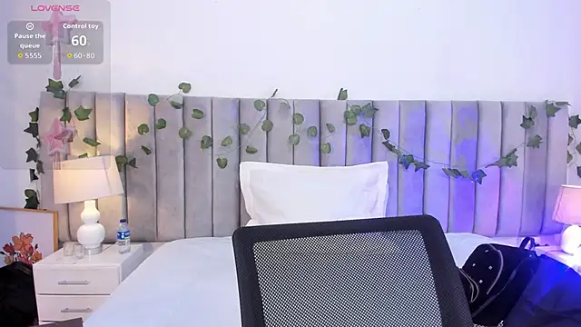 kareena basu online show from 04-12-26, 03:11