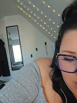 -BonnieBlack- online show from 03-17-26, 07:01