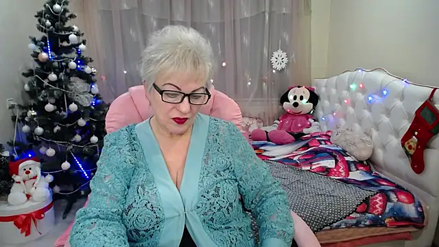 KayleSmoll online show from 01-15-25, 01:12