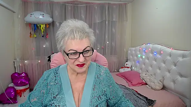KayleSmoll online show from 01-25-25, 04:56