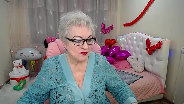 KayleSmoll online show from 02-02-25, 01:55
