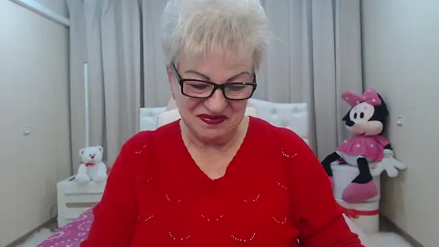 Snapshot of KayleSmoll chatting on 02-17-26, 07:53 KayleSmoll online show from 02-17-26, 07:53