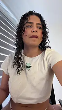 Snapshot of cinnamon_rosa chatting on 01-12-26, 07:52 cinnamon rosa online show from 01-12-26, 07:52