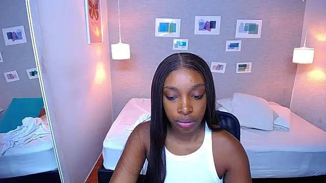 Shamiraa moore online show from 03-19-25, 01:18