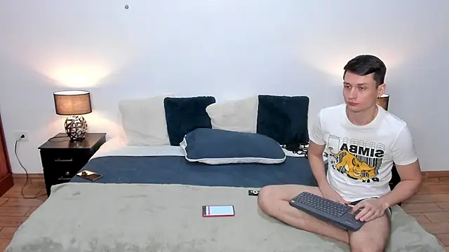 Luciano and Marlon online show from 01-08-25, 01:31