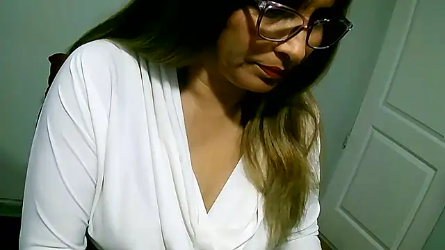 leona- online show from 09-21-25, 12:34