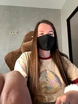 Snapshot of BlackM00n8 chatting on 10-24-25, 07:49 BlackM00n8 online show from 10-24-25, 07:49