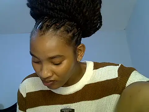 Snapshot of cute-alexis chatting on 06-08-26, 08:37 cute-alexis online show from 06-08-26, 08:37