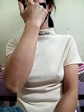 YunLem online show from 01-18-25, 02:12