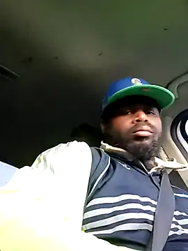 Snapshot of goodboybaddaddy chatting on 03-18-25, 02:26 goodboybaddaddy online show from 03-18-25, 02:26