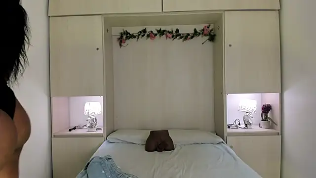 KendallRosse1 online show from 04-19-26, 12:37