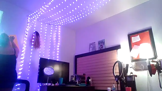 Snapshot of urgoodtime chatting on 05-14-26, 06:42 urgoodtime online show from 05-14-26, 06:42