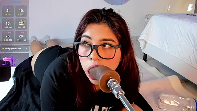 Snapshot of Danna_adams01 chatting on 02-25-25, 04:14 Danna adams01 online show from 02-25-25, 04:14