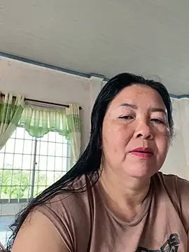 Snapshot of NDith chatting on 03-22-25, 12:49 NDith online show from 03-22-25, 12:49