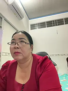 Snapshot of NDith chatting on 03-22-25, 12:25 NDith online show from 03-22-25, 12:25