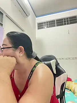 Snapshot of NDith chatting on 03-22-25, 09:21 NDith online show from 03-22-25, 09:21