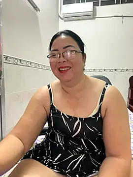 Snapshot of NDith chatting on 09-15-25, 08:20 NDith online show from 09-15-25, 08:20