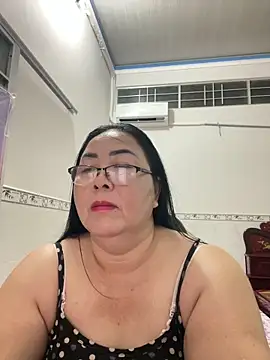 Snapshot of NDith chatting on 09-23-25, 01:58 NDith online show from 09-23-25, 01:58