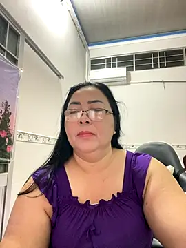 Snapshot of NDith chatting on 09-28-25, 03:06 NDith online show from 09-28-25, 03:06