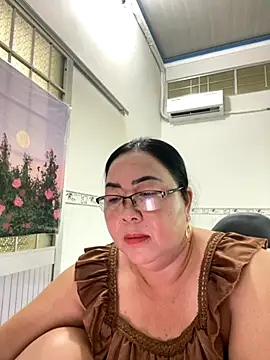 Snapshot of NDith chatting on 10-04-25, 09:07 NDith online show from 10-04-25, 09:07