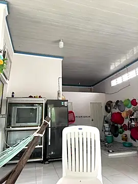 Snapshot of NDith chatting on 10-28-25, 01:42 NDith online show from 10-28-25, 01:42