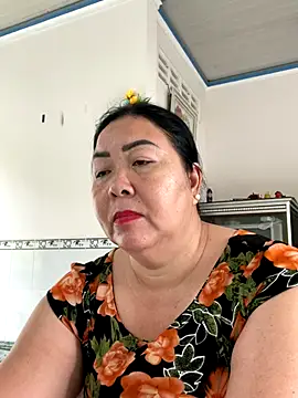 Snapshot of NDith chatting on 11-20-25, 01:50 NDith online show from 11-20-25, 01:50