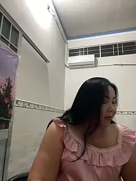 Snapshot of NDith chatting on 12-01-25, 03:06 NDith online show from 12-01-25, 03:06