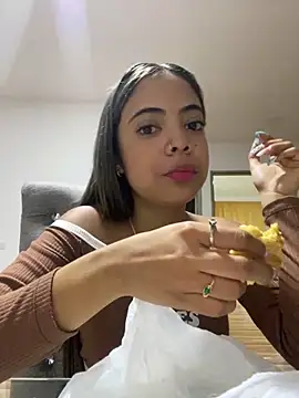 Snapshot of NAUGHTY_LITTLE_18 chatting on 02-08-25, 12:06 NAUGHTY LITTLE 18 online show from 02-08-25, 12:06